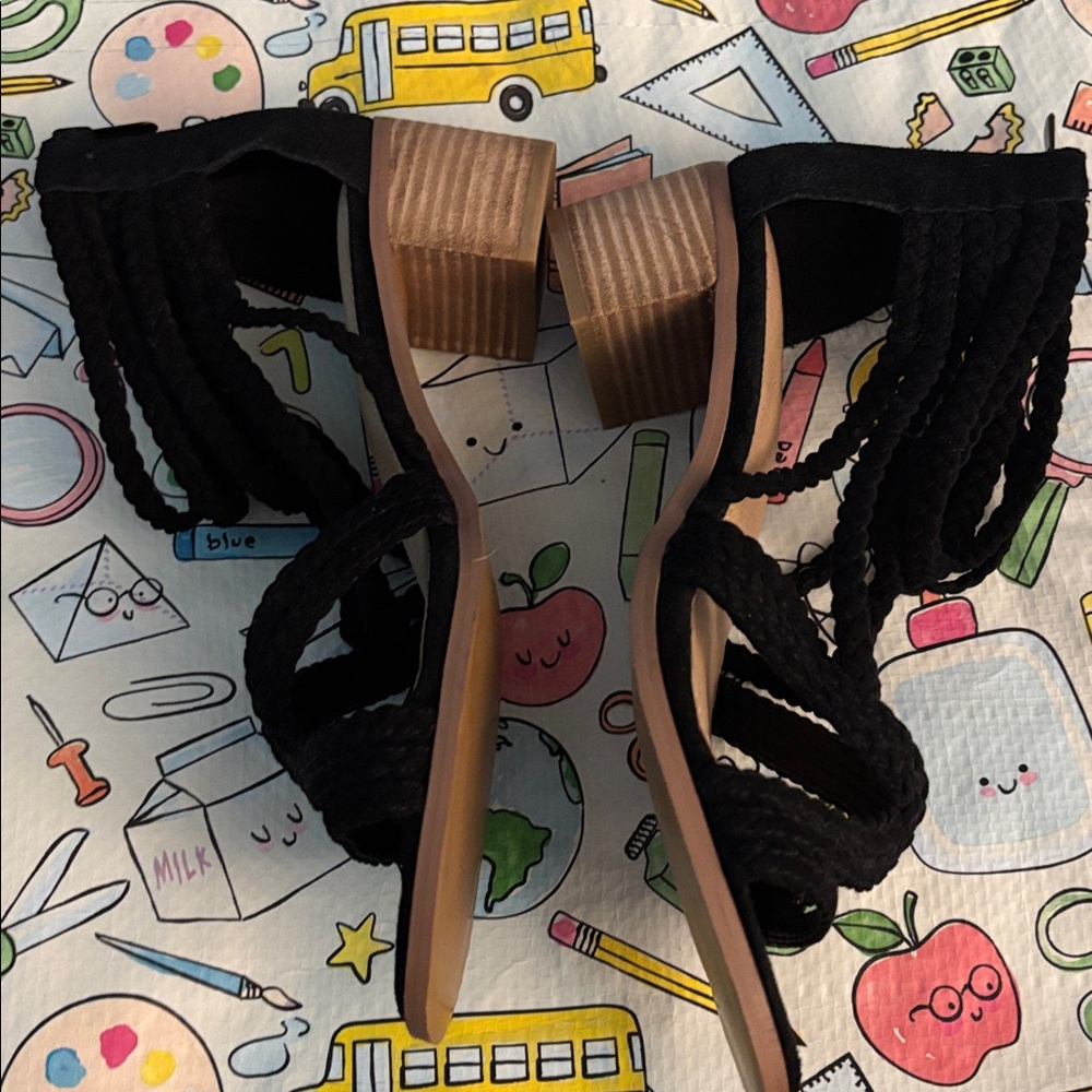 Torrid Shoe - Picture 6 of 7